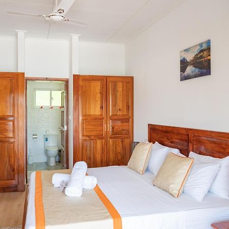 Athara'S Apartment เบเซนต์แอนน์ ภายนอก รูปภาพ